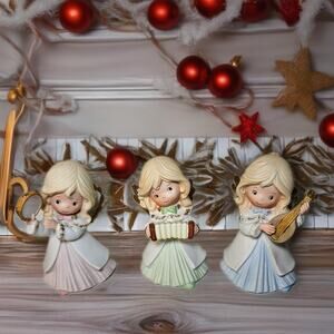 Vintage Homeco Musical Bisque Porcelain Christmas Angel Trio Hand Painted